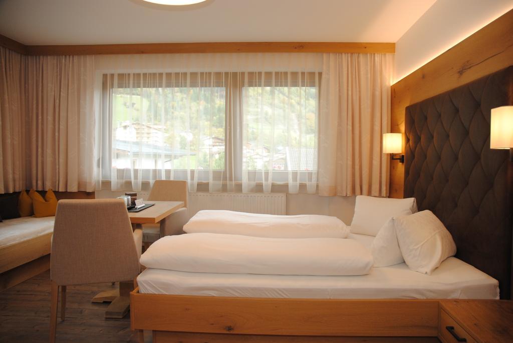 Gaestehaus Pirker Finkenberg Bagian luar foto